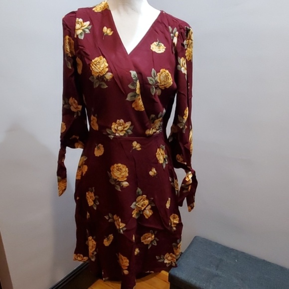Burgundy Wine Floral Dress - Picture 2 of 6